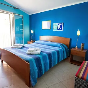  Appartement Vista Mare Sulla Rocca Di Italie