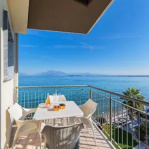 Residenza Miralago By Wonderful Italy 2*, דסנזאנו דל גארדה איטליה