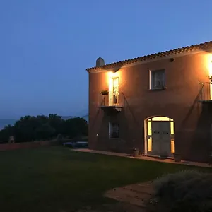  Séjour à la ferme Monti Di Jogliu Italie